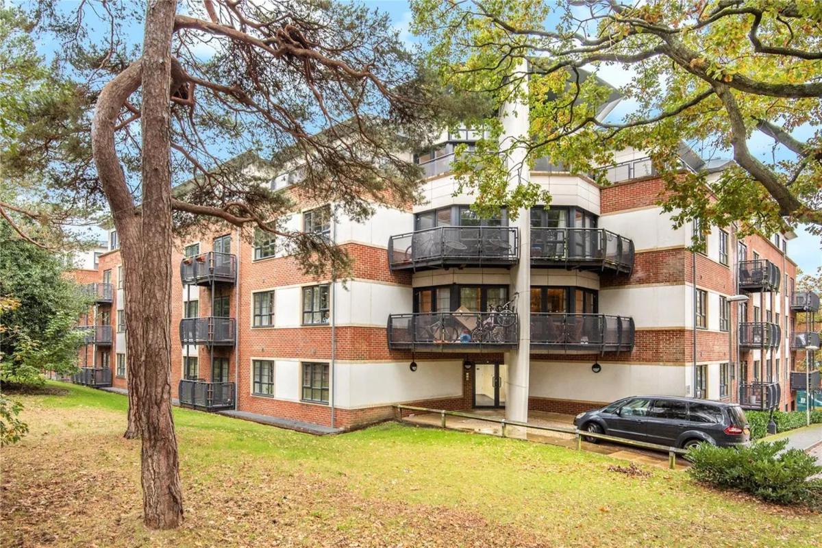 Luxury Apartments - Wallis Square, Farnborough Farnborough  Eksteriør billede